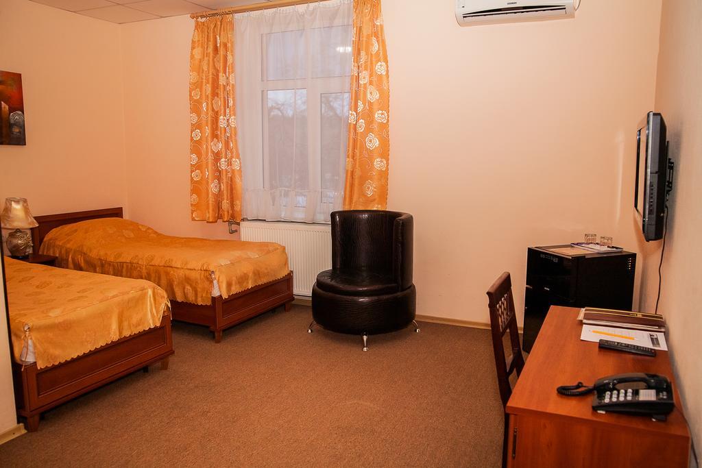 Hotel Gubernia Jarkov Exterior foto