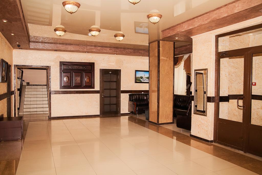 Hotel Gubernia Jarkov Exterior foto